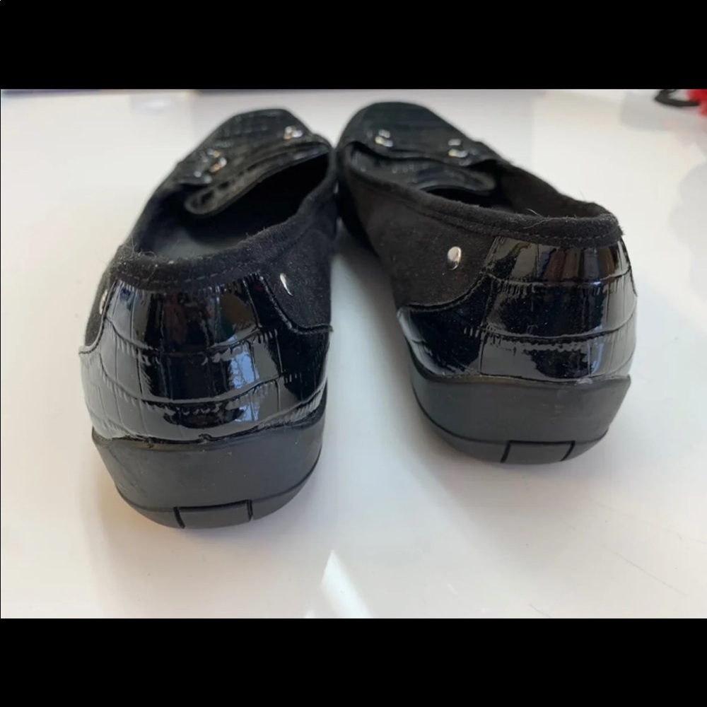 VINTAGE KAREN SCOTT Black Patent Leather Loafer Flats 8.5 Comfortable Career - Picture 3 of 4